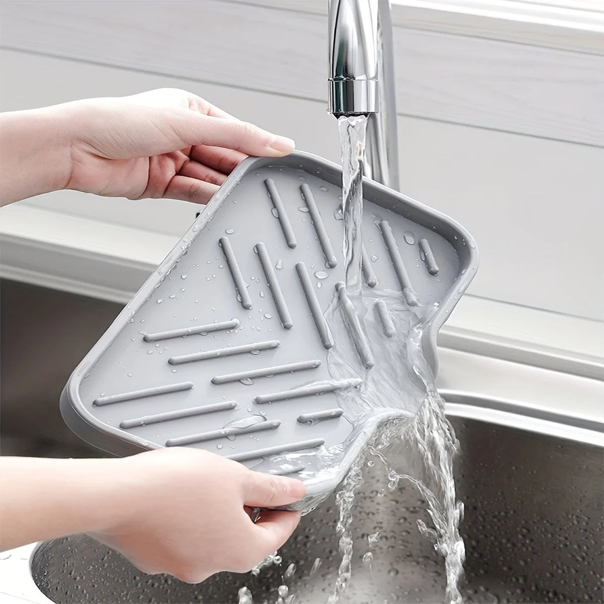 DryNest™ Silicone Sink Soap & Sponge Tray